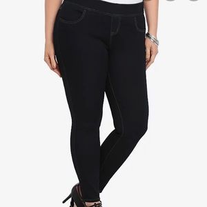 Torrid lean jeans size 2 short
